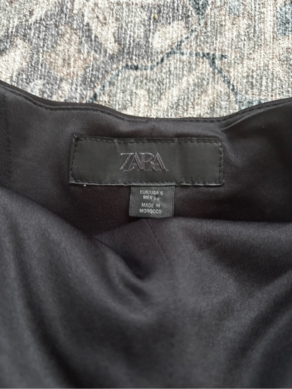 Zara Black Women's Blouse - Sleek V-Neck Top
